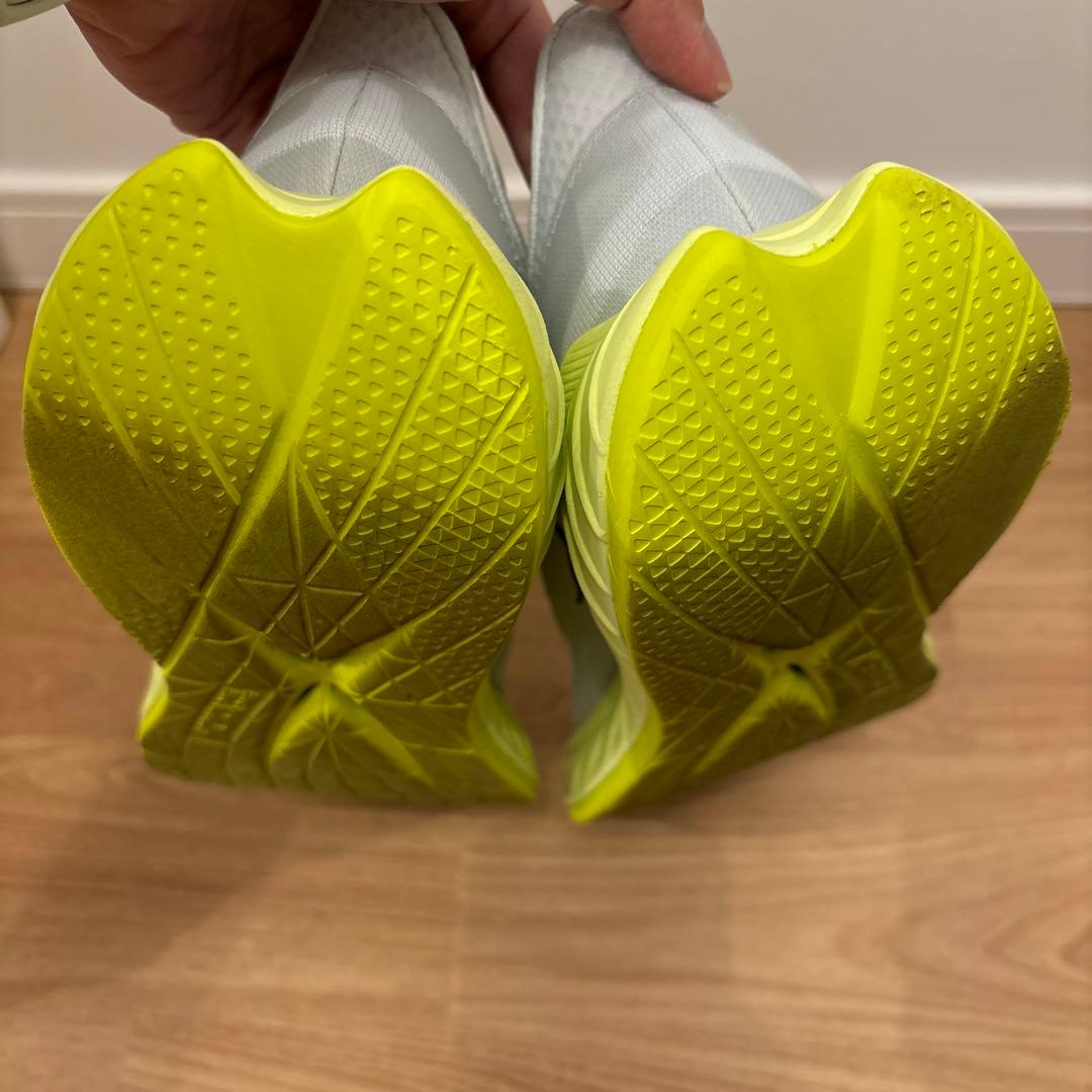 ウォーキング・ランニングウェア HOKA ONE ONE CARBON X2 26cm