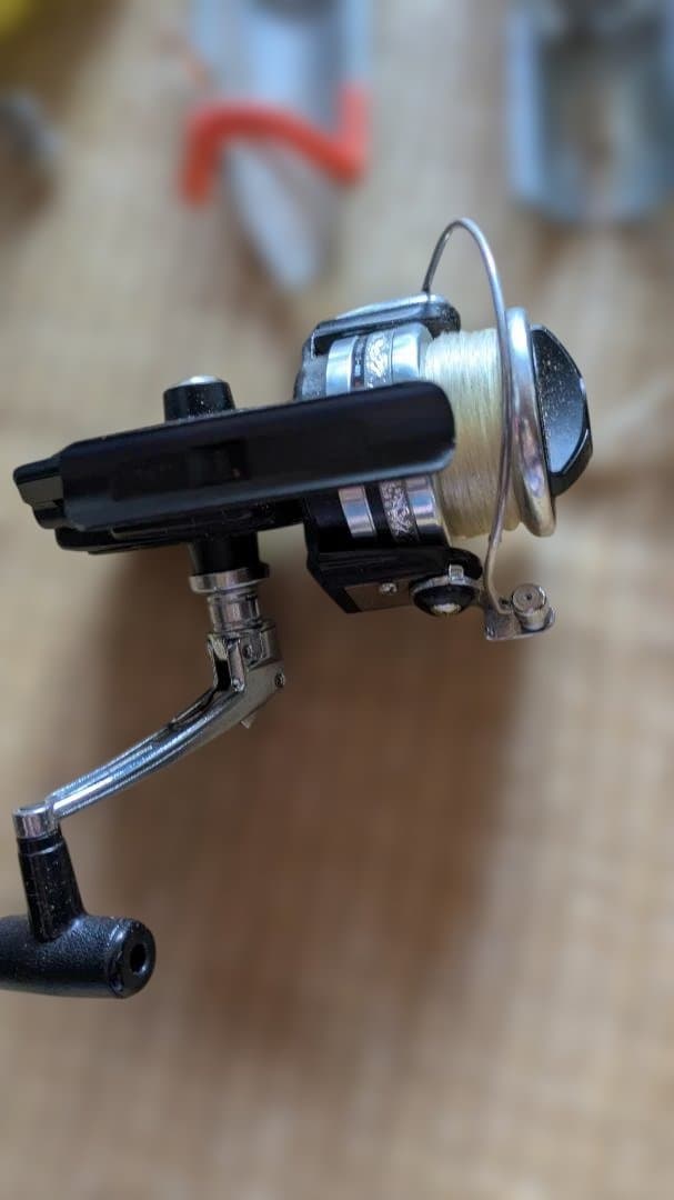 フィッシングリール シルバー ゴールド