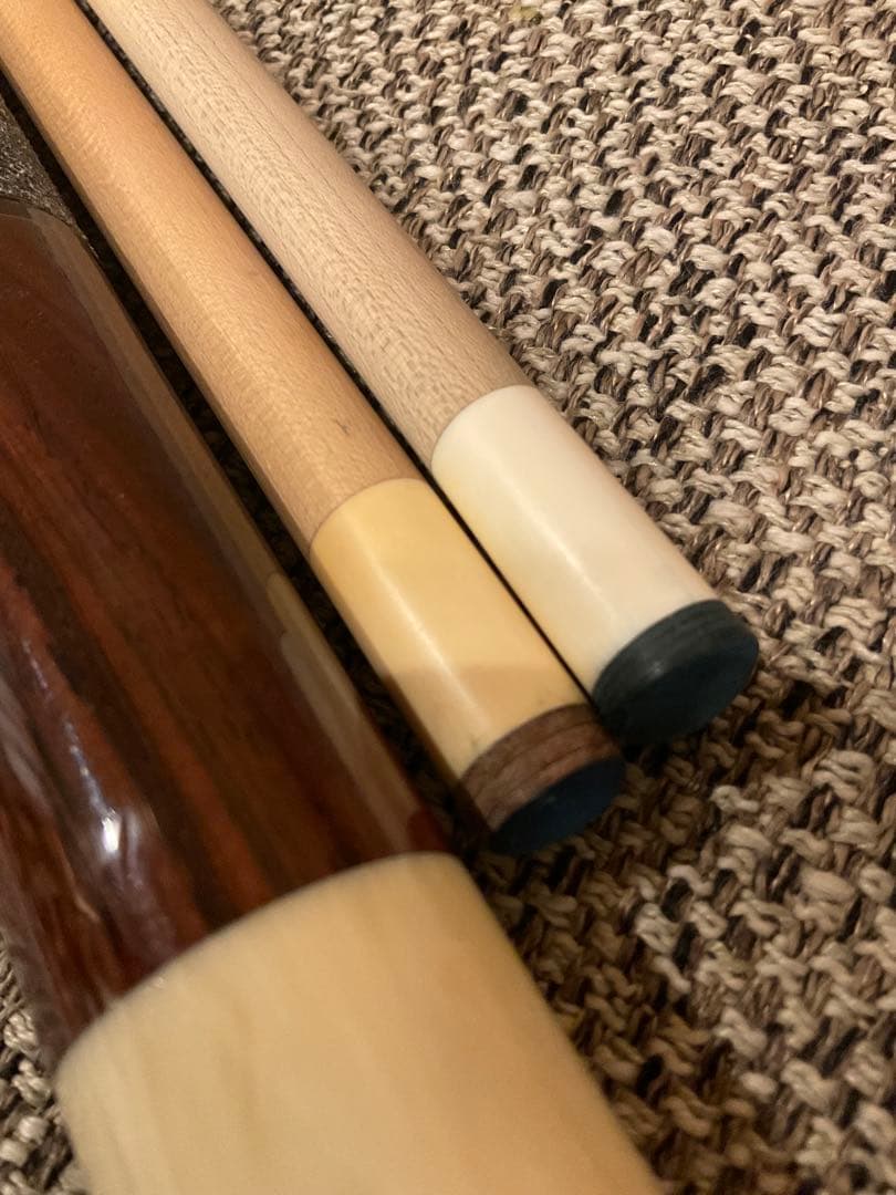 ロビンソン カスタム キュー　ココボロ×アイボリー 18山 逆ネジ　2シャフト