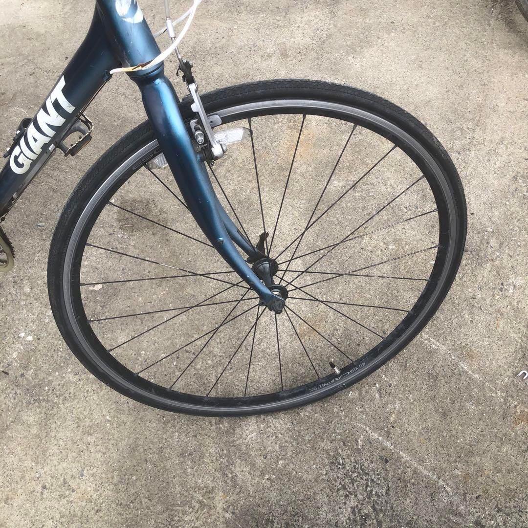 GIANT クロスバイク26インチ アルミボディ