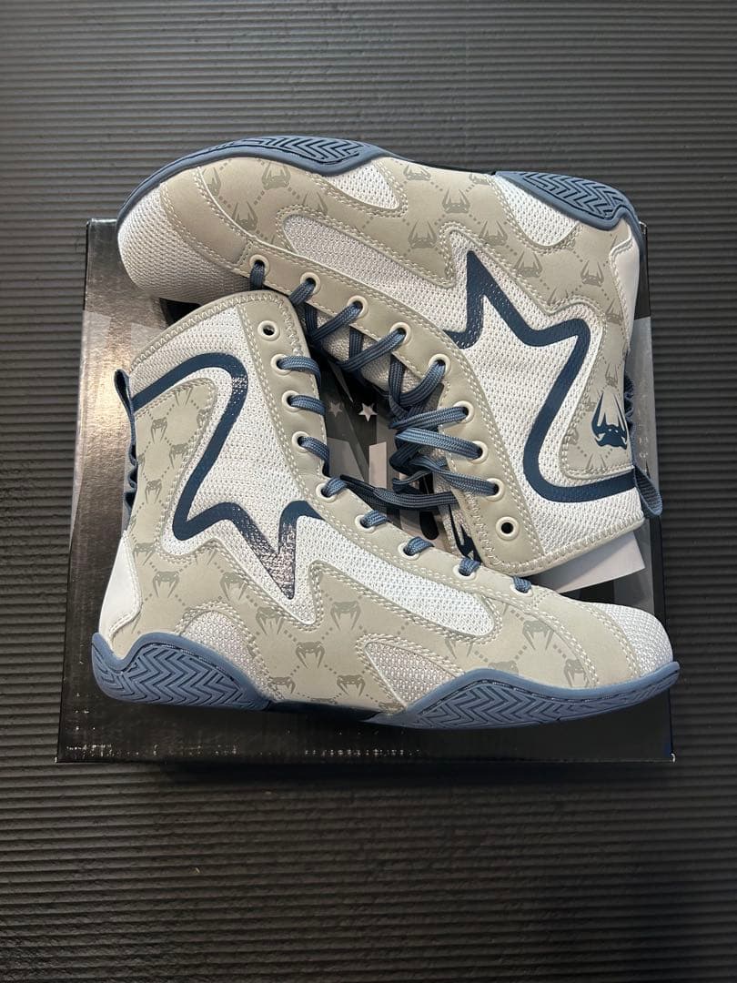 VENUM ボクシングシューズ　モノグラム　プロボクシング　24.5〜25cm