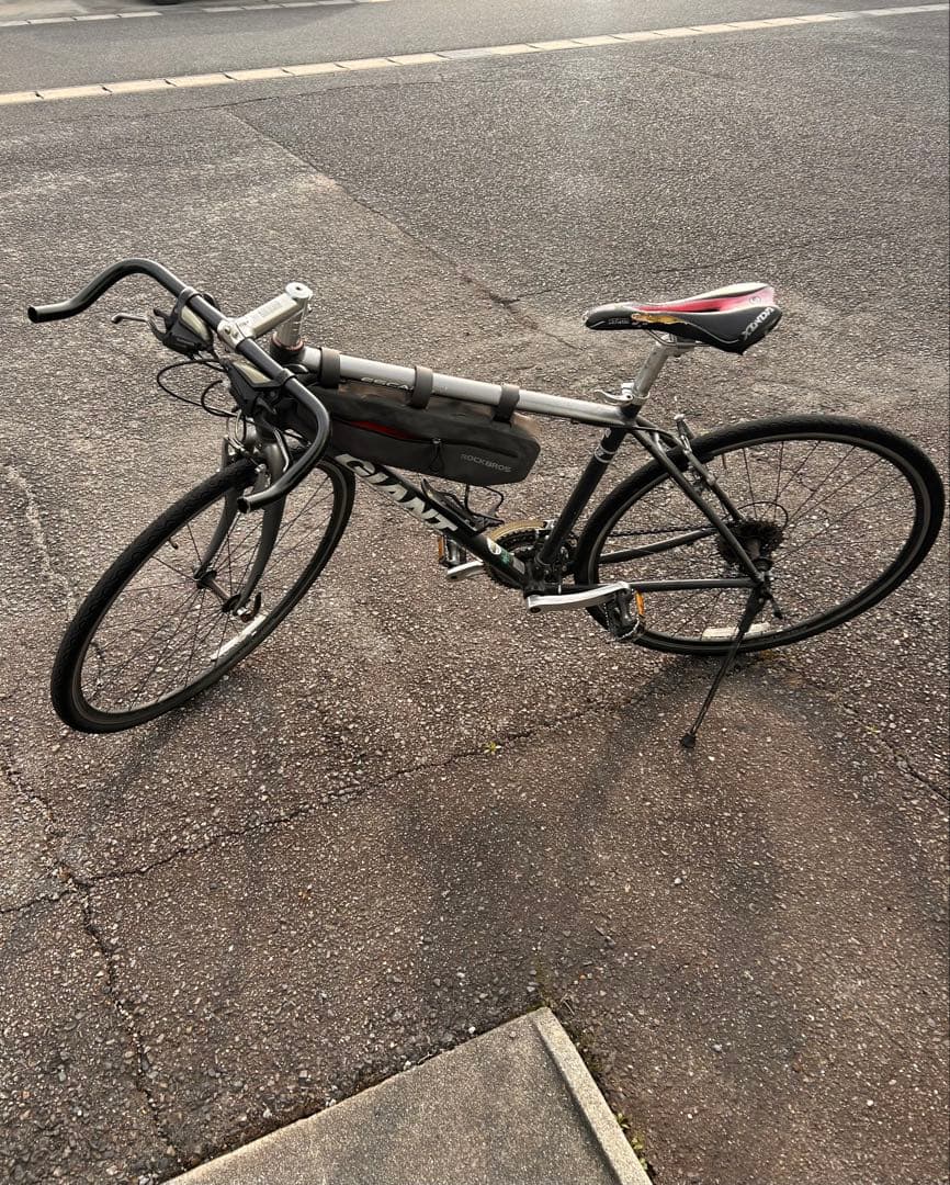 GIANT escapeクロスバイク 現状走行可