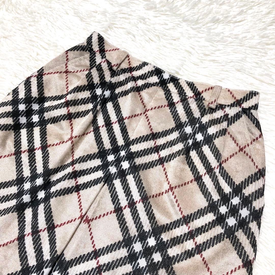 美品✨バーバリー ゴルフ スカート ひざ丈 ノバチェック ベージュ