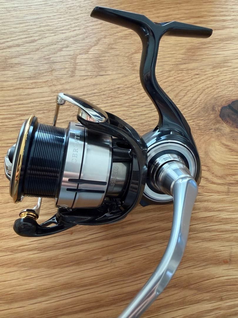 DAIWA 19セルテート(CP) LT2500S-XH エアドライブデザイン