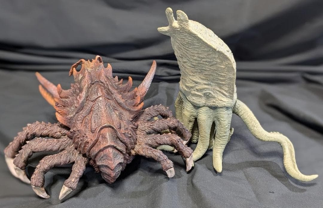 大怪獣シリーズ東宝怪獣総進撃 ゲゾラ＆ガニメ（バンダイミュージアム）２体セット