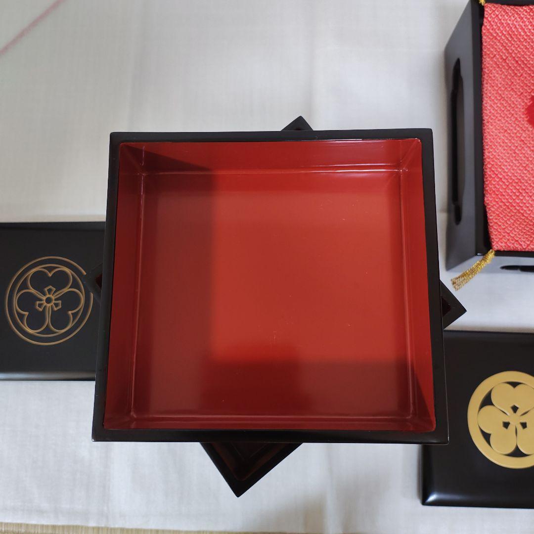 輪島塗　五段重箱　台付