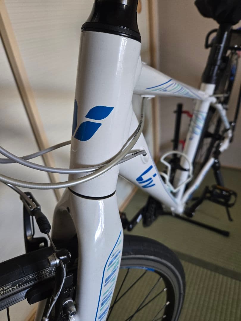 Giant クロスバイク ホワイト