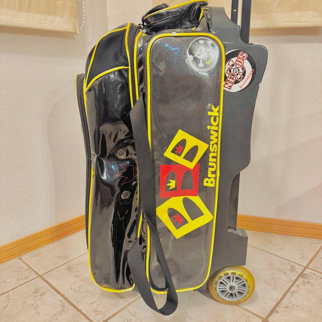 【極美品】Brunswick 3個用 キャディタイプ ボウリングバッグ ローラー