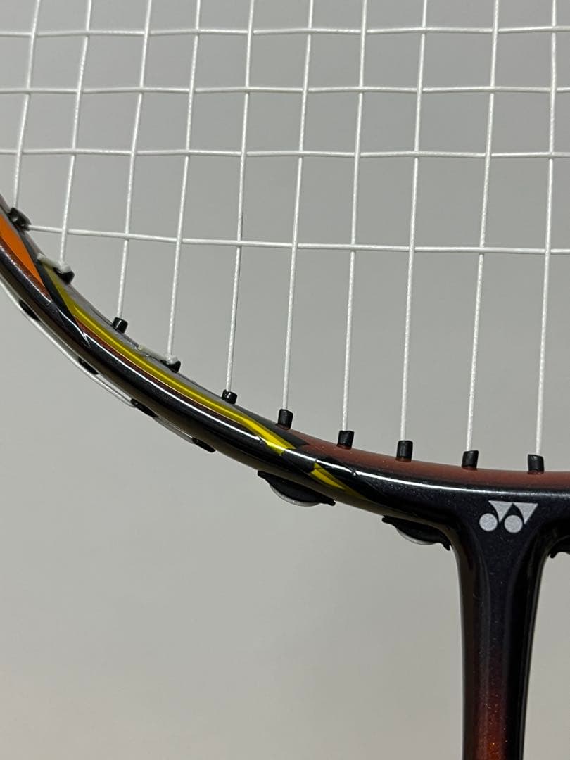 【美品】ヨネックス ナノレイ700RP