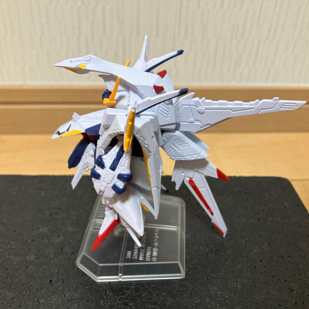 ガンダムコンバージ　クスィーガンダム、ペーネロペー、ザク　セット