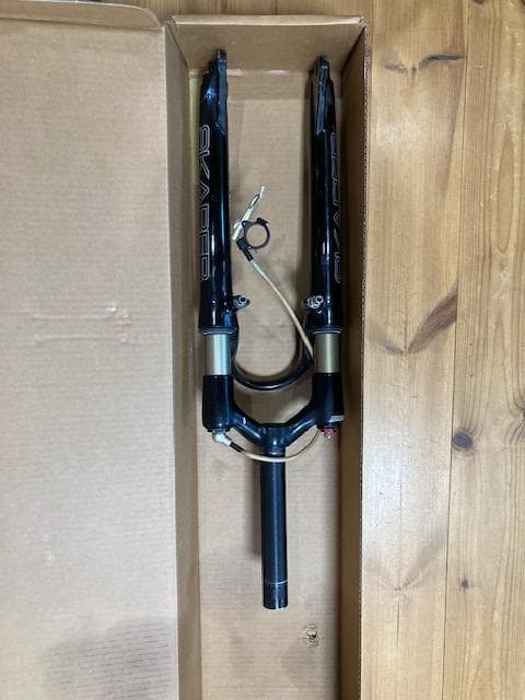 MANITOU SKAREB platinum spv it 100 26インチ