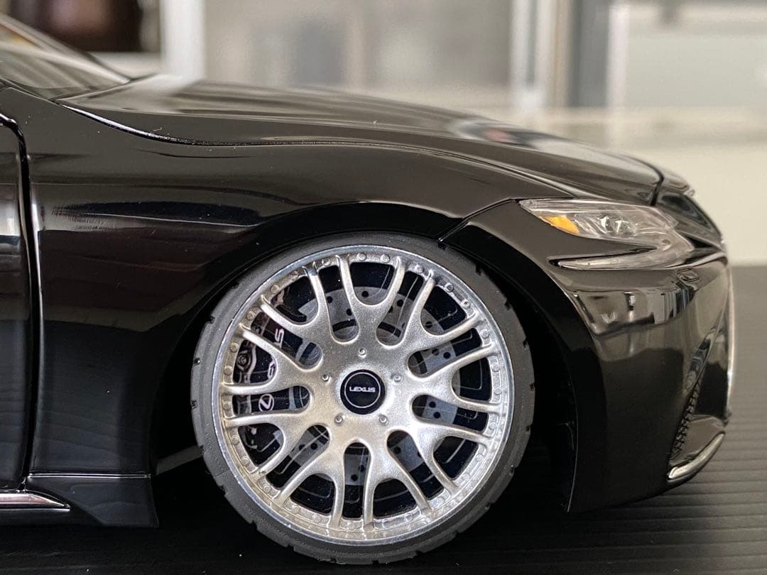 レクサス　LS 500h 21インチ　ローダウンカスタム