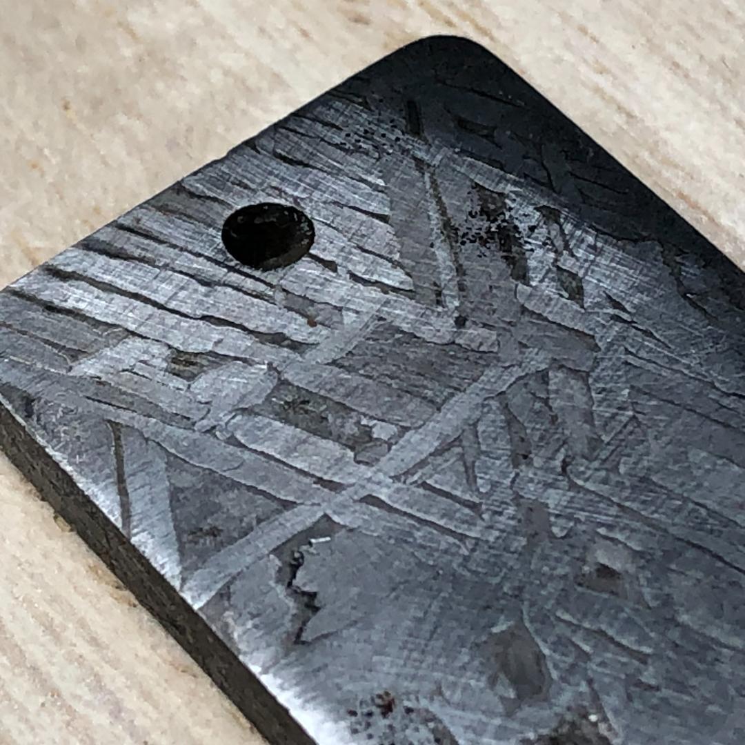 パラサイト隕石　アルタイ隕石 ペンダントトップ　隕石　 重さ約23ｇ　共箱