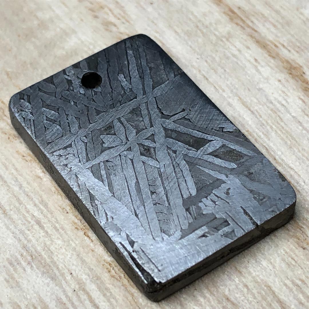 パラサイト隕石　アルタイ隕石 ペンダントトップ　隕石　 重さ約23ｇ　共箱