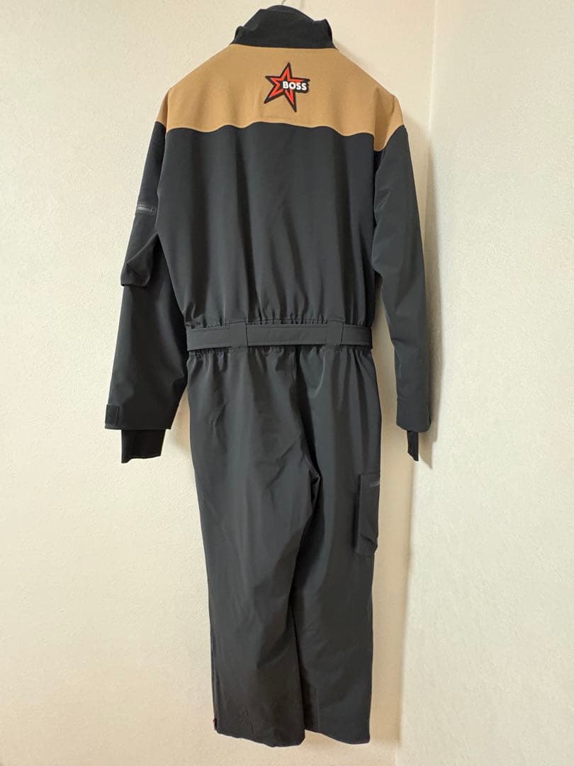 希少完売品BOSS PERFECT MOMENT スノーボードウェア S 国内M