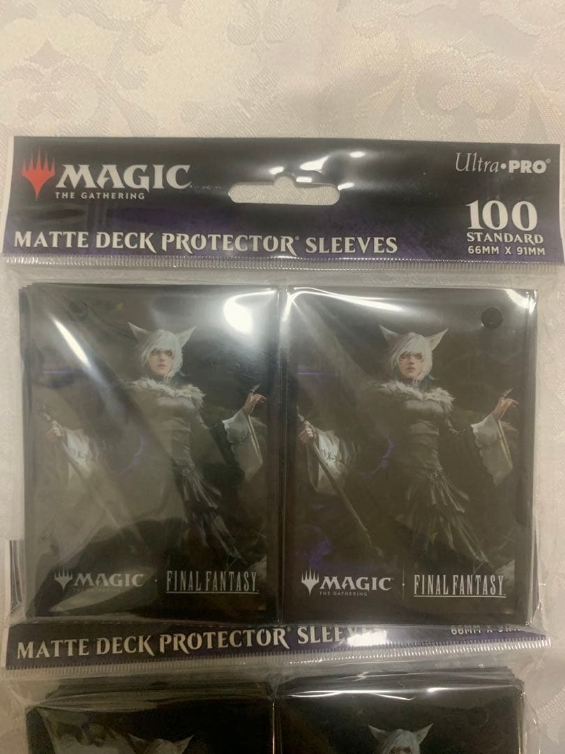 【新品】MTG FF ヤ・シュトラ スリーブ　ultra pro 200枚