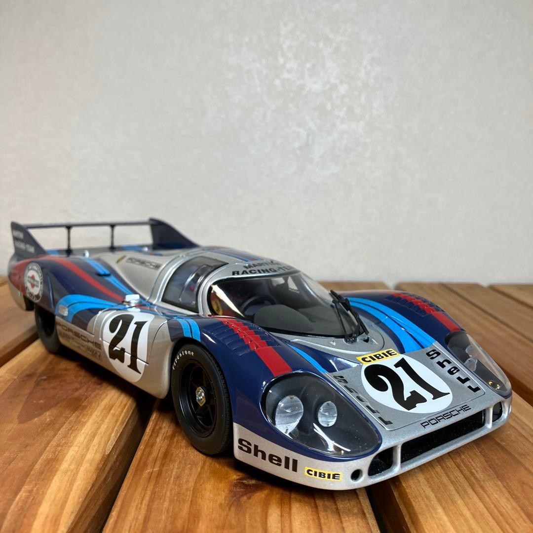 オートアート1/18 ポルシェ 917L MARTINI TEAM #21