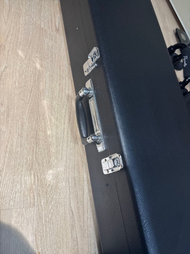 三味線本体「楓」　鼈甲撥、ケース付き