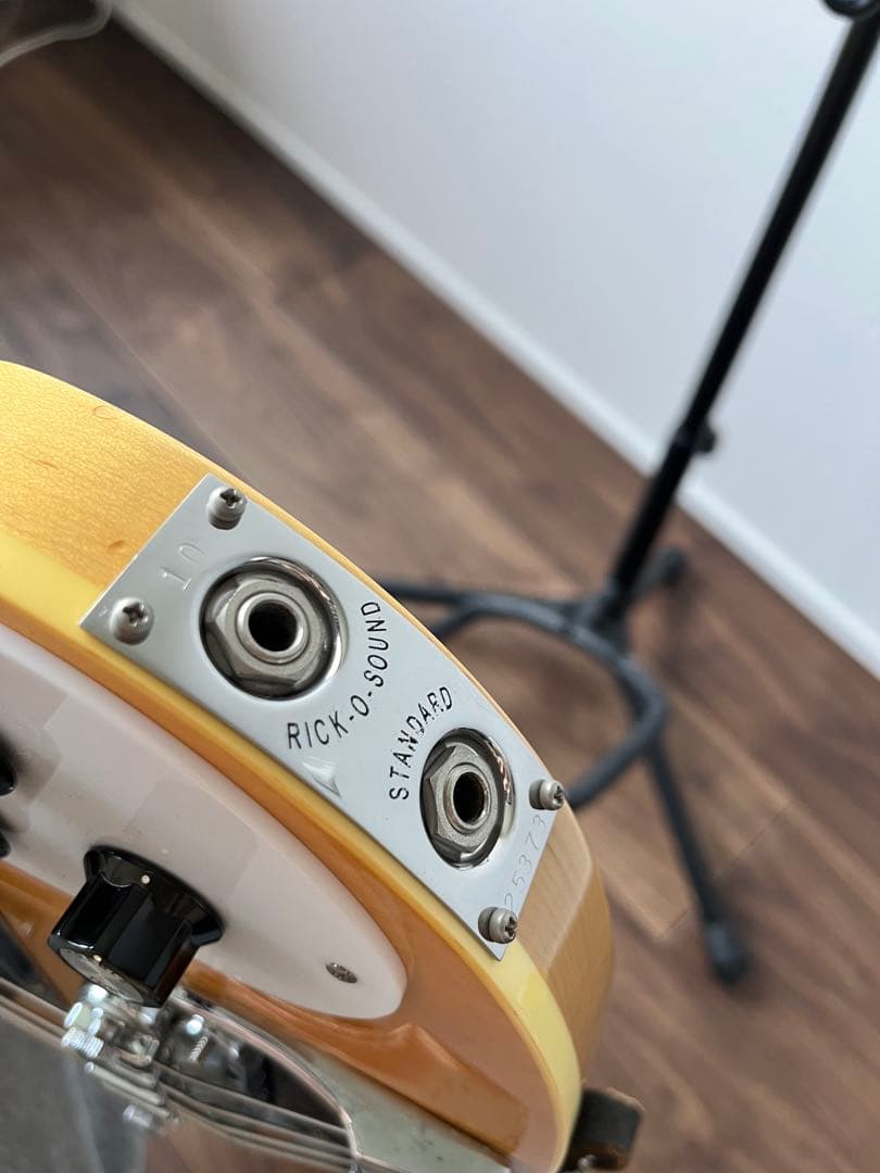 Rickenbacker 4003 MG Maplegloリッケンバッカー