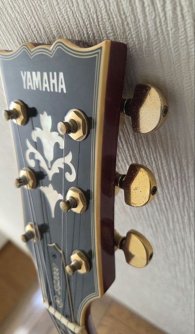YAMAHA SG2000 レッドサンバースト(1982年製)