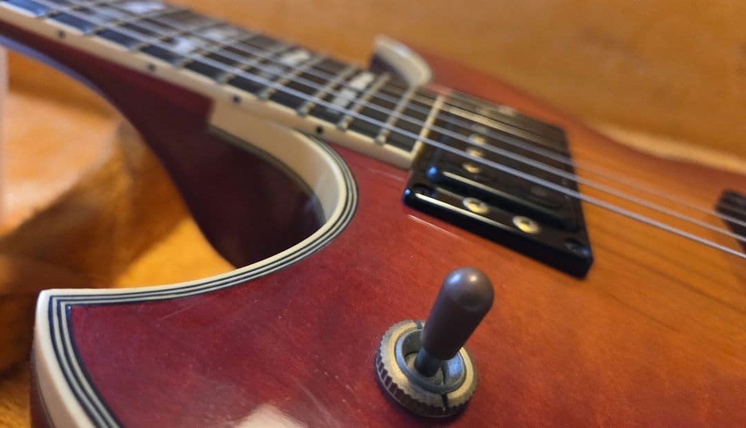 YAMAHA SG2000 レッドサンバースト(1982年製)