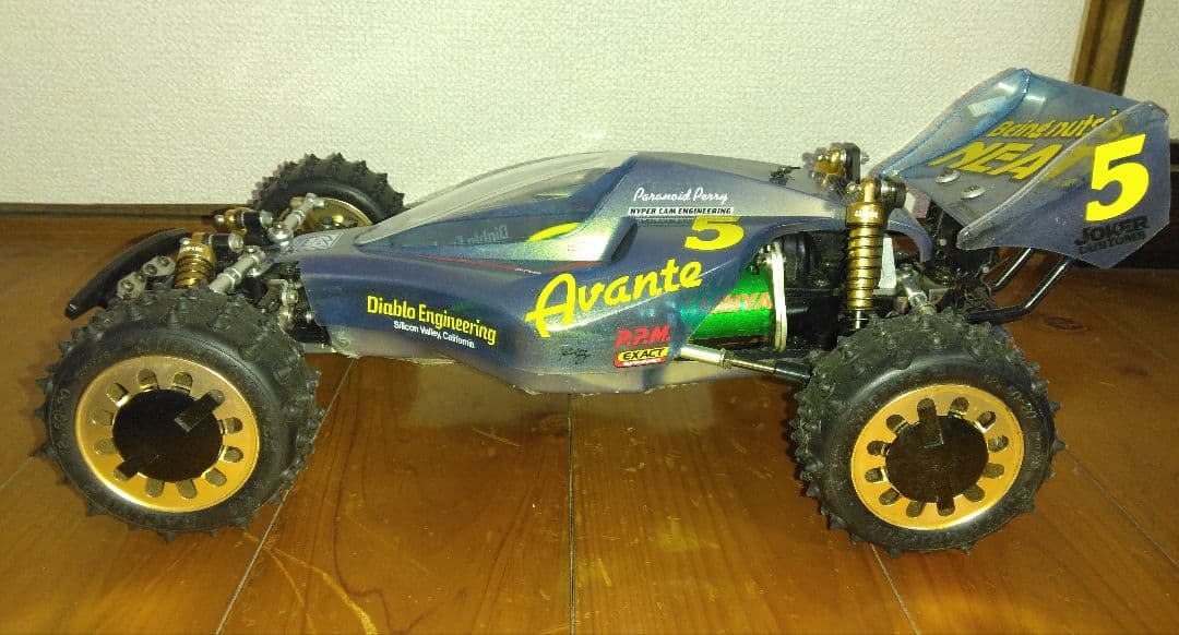 タミヤ　アバンテ　2011 カスタム ラジコン アルミパーツ多数