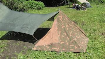 ハンガリー軍　ポンチョテント2枚組　ハリケーンカモ　軍幕テント　ティピー