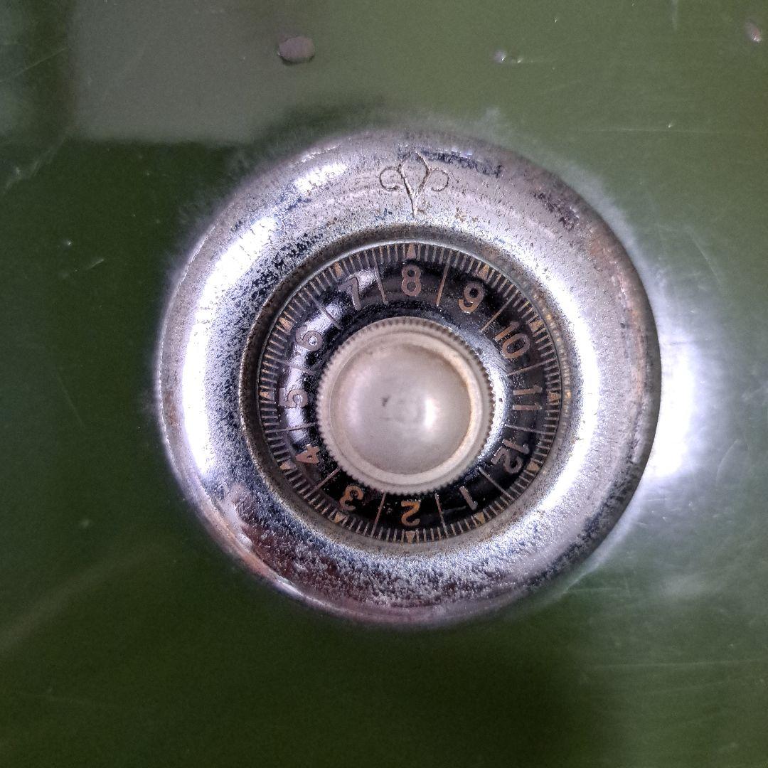 レトロ・アンティーク手提げ金庫 カギ付き