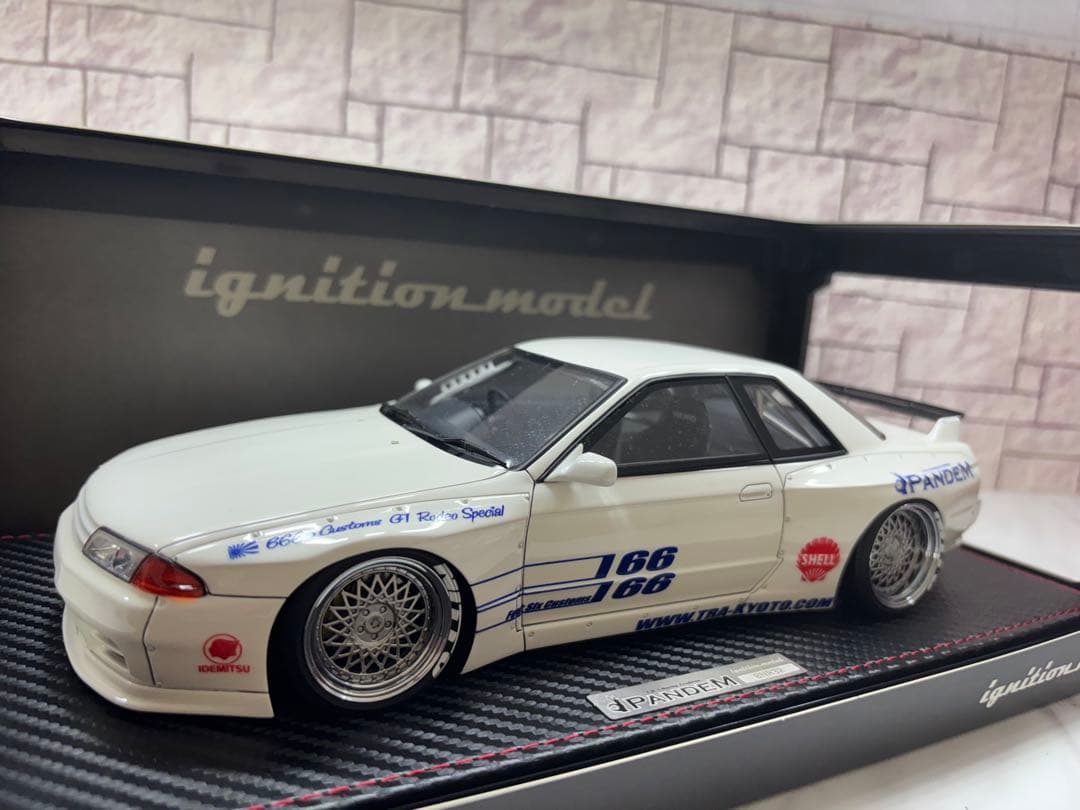 1/18 PANDEM GT-R (BNR32) White【新品】