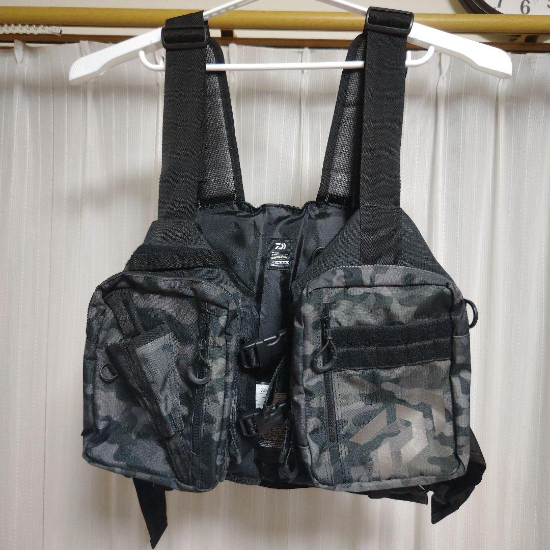 ダイワ ライトフロートゲームベスト DF-6421