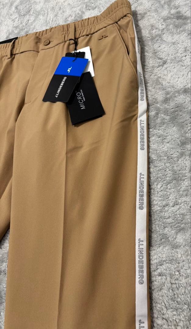 新品 J.LINDEBERG サイドラインパンツ ストレッチ&撥水加工 33