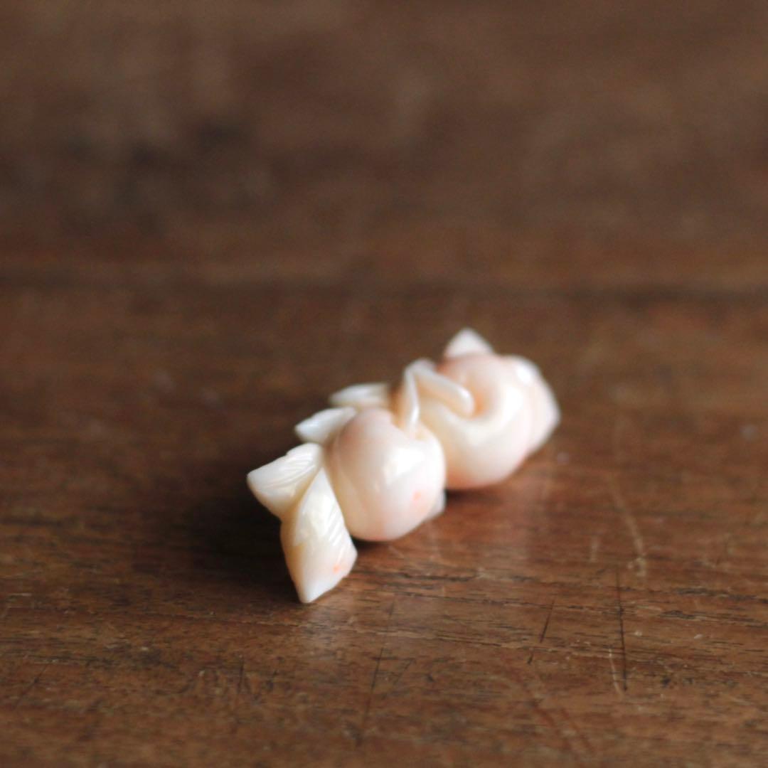 アンティーク 珊瑚 帯留 二分紐用 さくらんぼ 和装小物 アンティーク着物