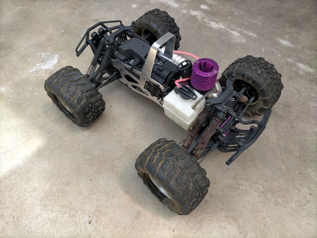 ★送料無料★HPIサベージ　ジャンク　オフロードエンジンラジコンカー