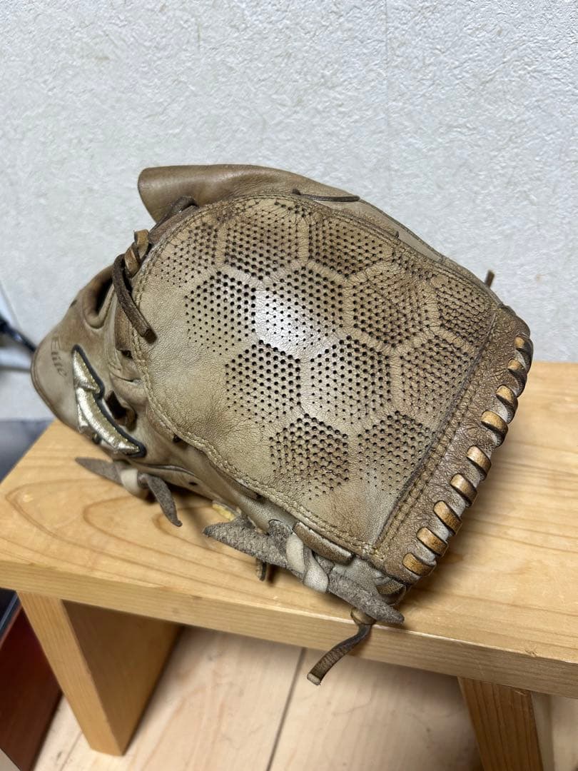 ミズノ　グローバルエリート　硬式　投手用　ピッチャー　レア　グローブ　グラブ