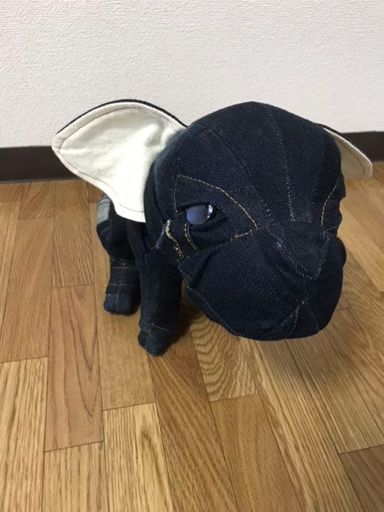 デニム地のぬいぐるみ