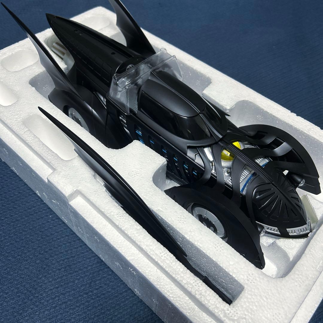 ホットウィール エイリート バットマン フォーエバー バットモービル 1/18