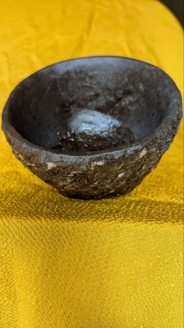 石彫茶碗、漆石茶碗、安山岩茶碗、漆器茶碗、 石を彫刻した茶碗、漆石の器、倉田作品