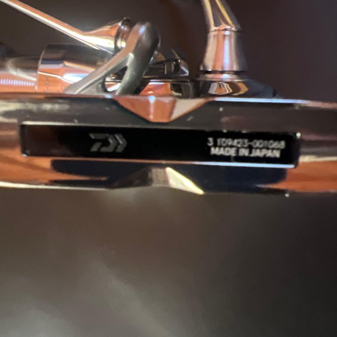 DAIWA EXIST2500S-XH フィッシングリール メタリックシルバー