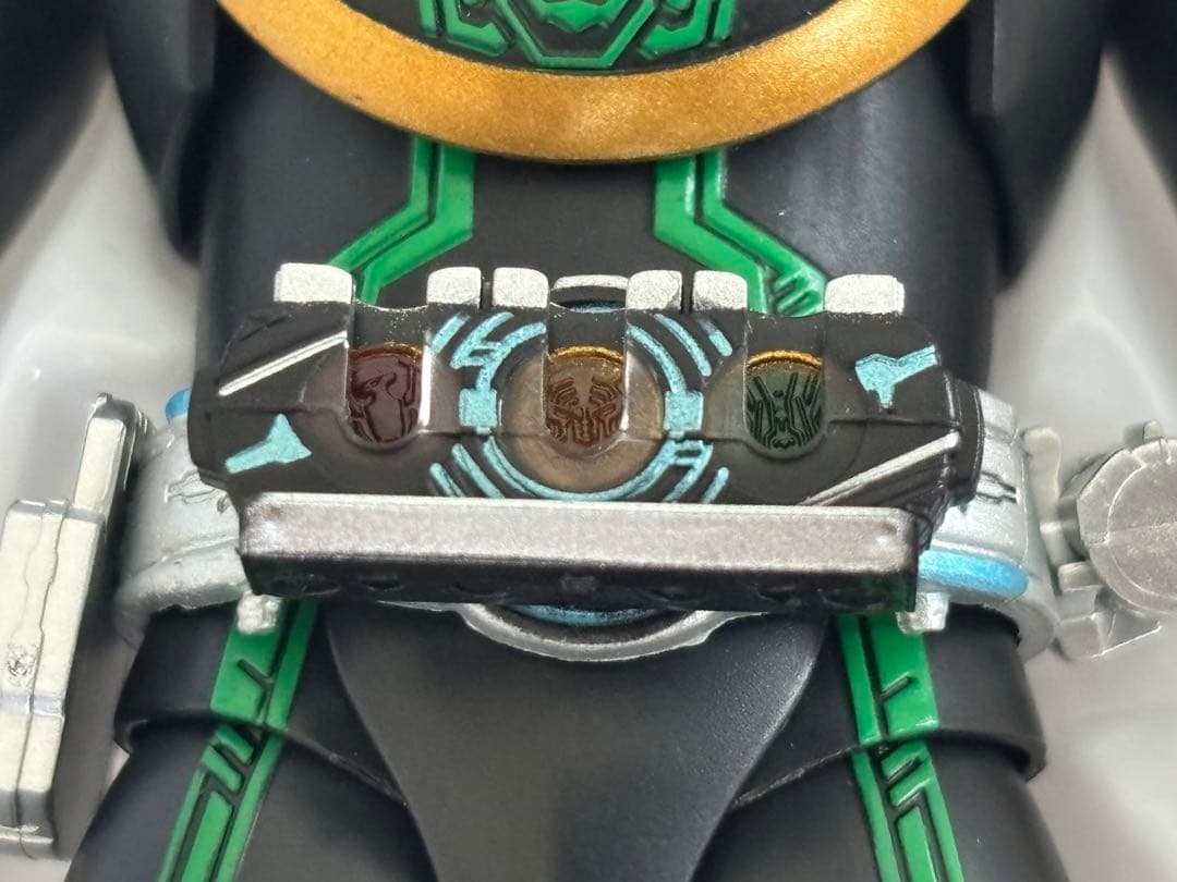 【美品】S.H.フィギュアーツ 真骨彫 仮面ライダーオーズ タトバコンボ