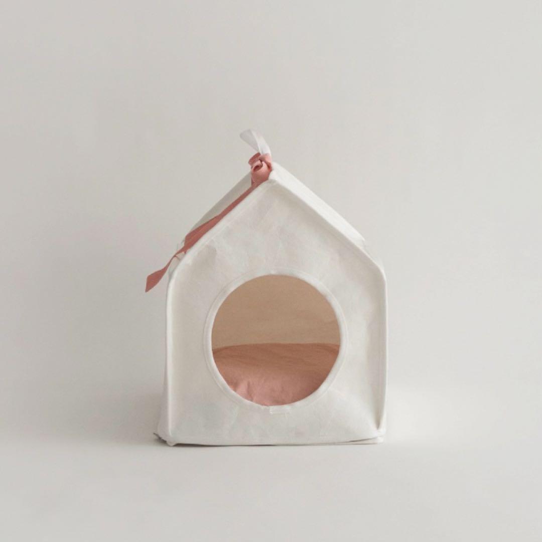 ホワイトハウス　ピンク　完売　新品　dog　人気ブランド　ours lippu