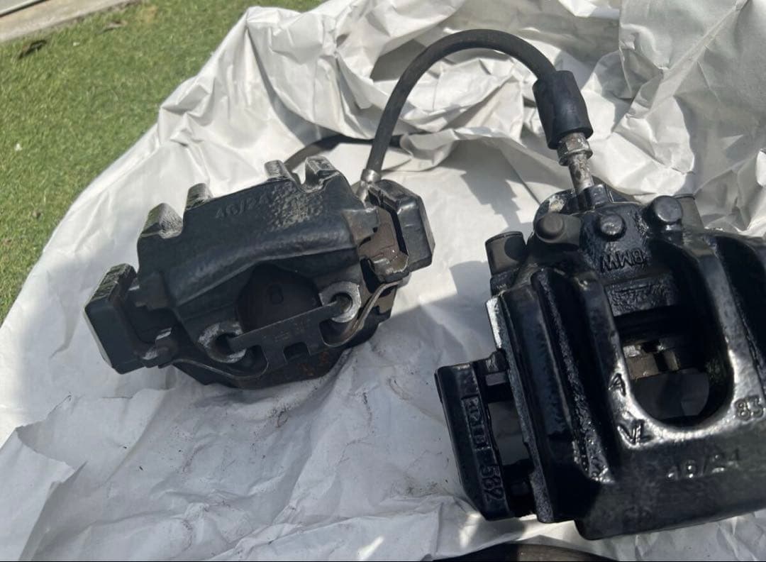  E90 E92 E93 M3 ブレーキキャリパー　パッド