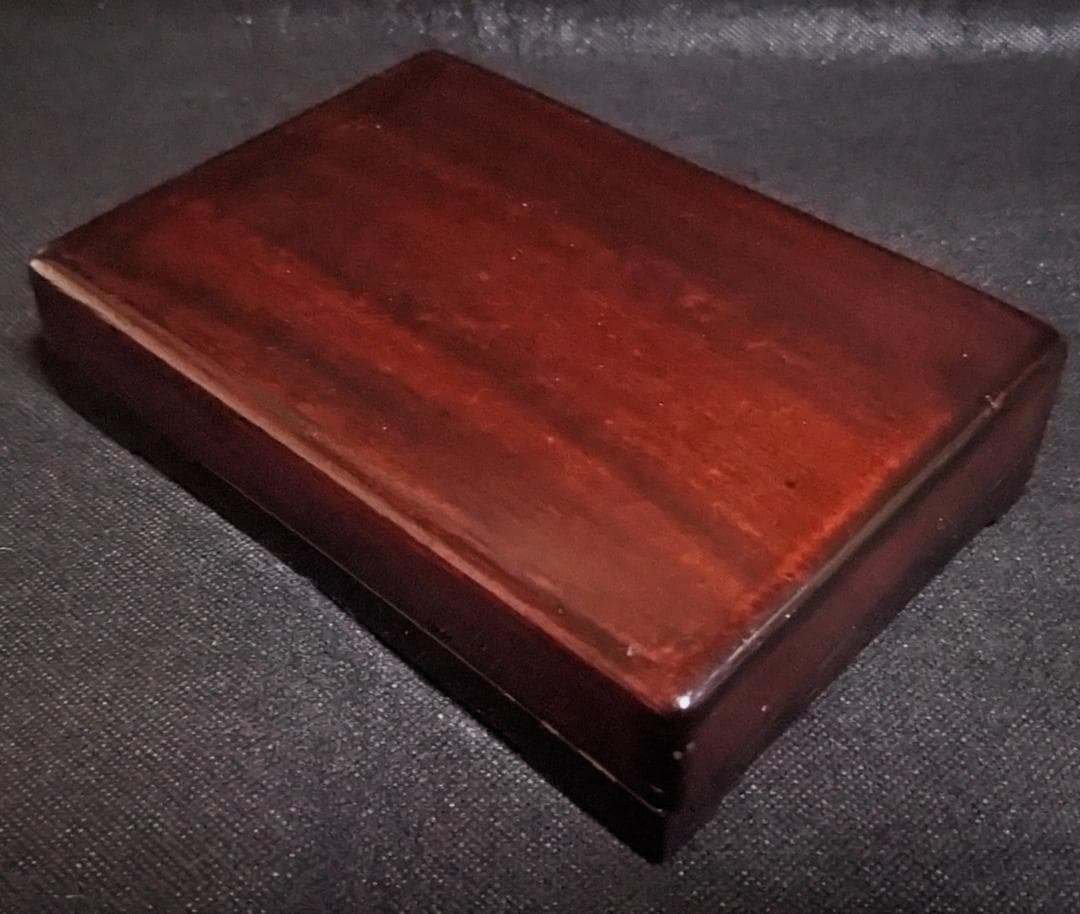 【歙州硯　水波羅紋や金暈金星の美石】◆龍尾山◆唐木共箱◆歙硯◆長方六吋