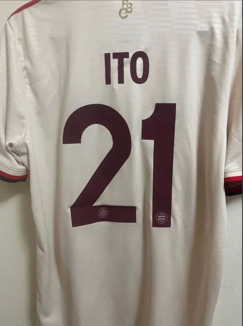 バイエルン ミュンヘン レプリカ 24/25 3rd XL 伊藤