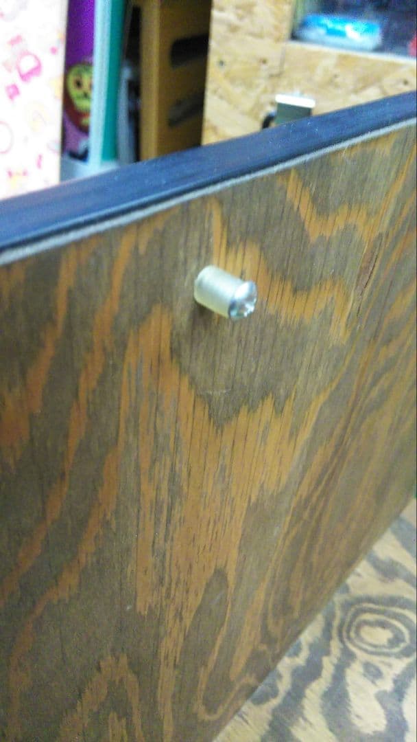 スノーボードディスプレイスタンドラック２本用カラーウィールナット右側用