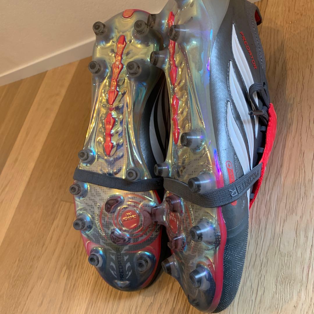 アディダス　プレデター　サッカースパイク