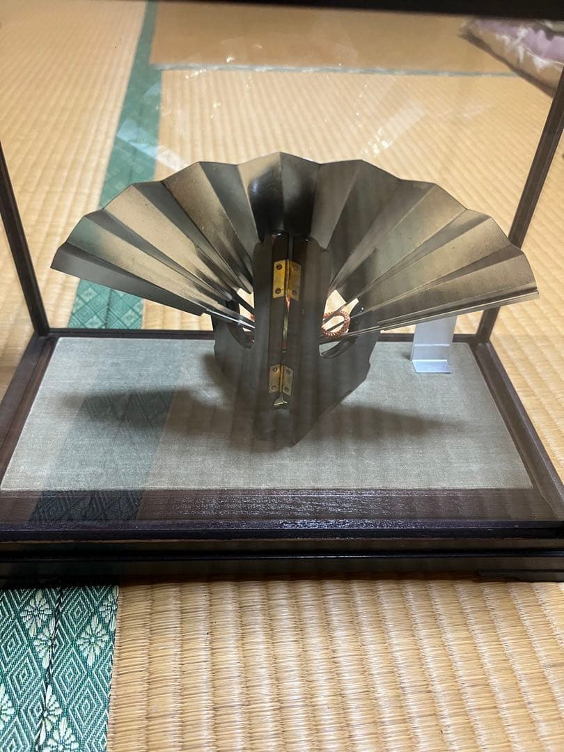 武比古作 銀仕上げ 扇子 展示ケース付き