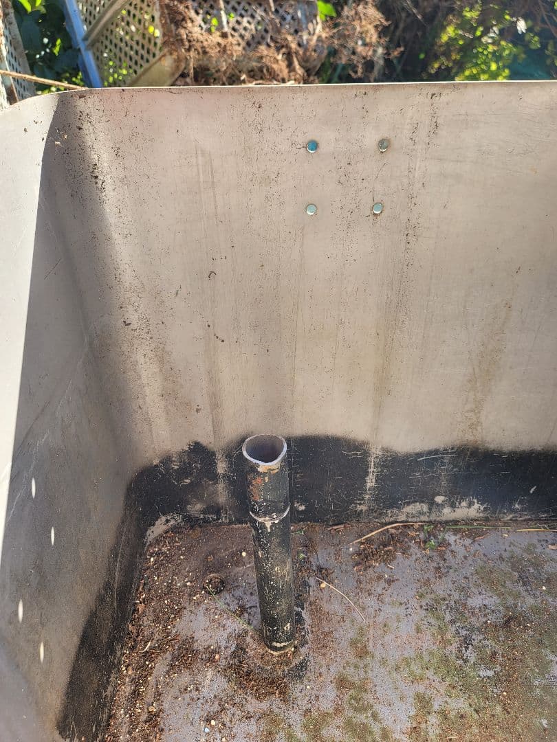 大型ステンレス水槽 排水口付き