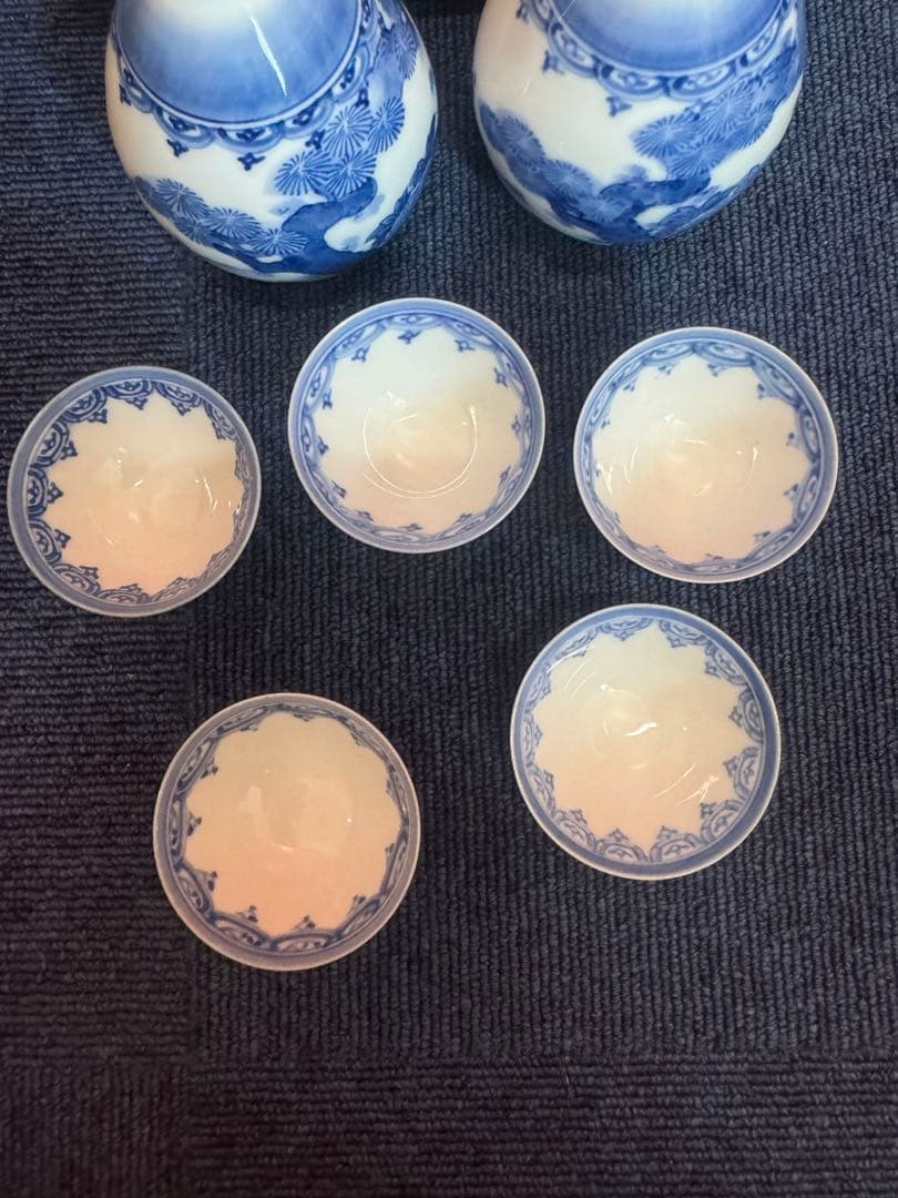 2020三川内焼　平戸松山作　献上唐子絵　酒器セット　徳利2客　猪口5客　未使用