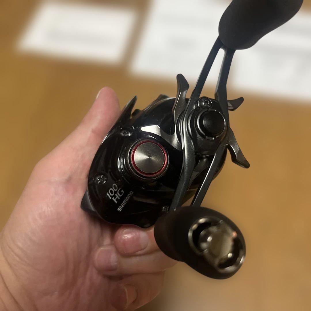 【超美品】SHIMANO　17　Scorpion　DC　100HG　右巻き①
