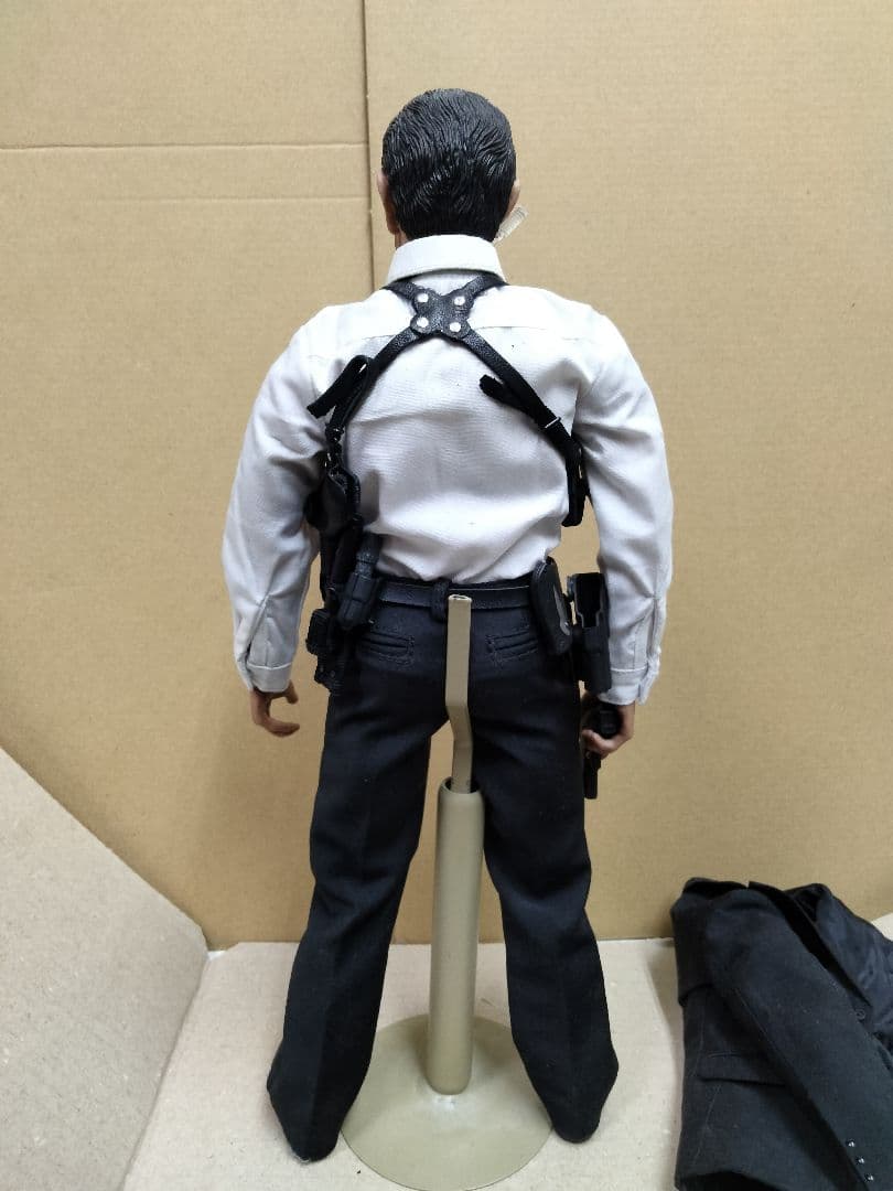 1/6 フィギュア　トミーリー・ジョーンズ　連邦保安官　追跡者